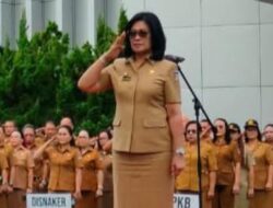 Sekda Lynda Watania: Apel Awal Bulan Momentum Tingkatkan Soliditas dan Pelayanan Publik 